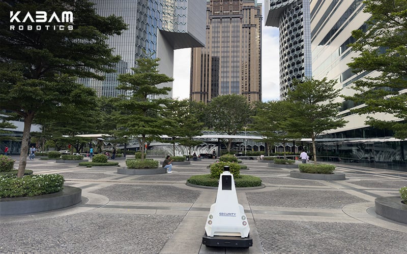 Outdoor autonomous security robot